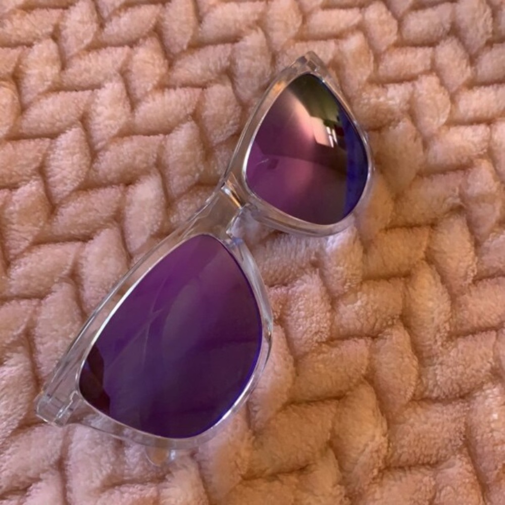 Oakley “Frogskins” sunglasses